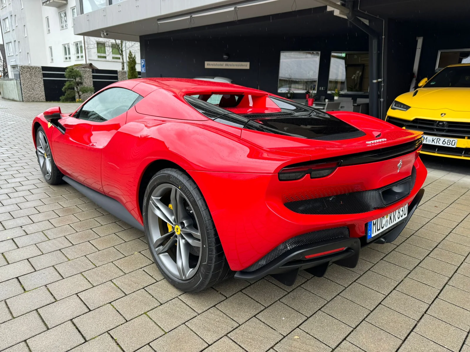 Ferrari 296 GTS Spider — photo 5